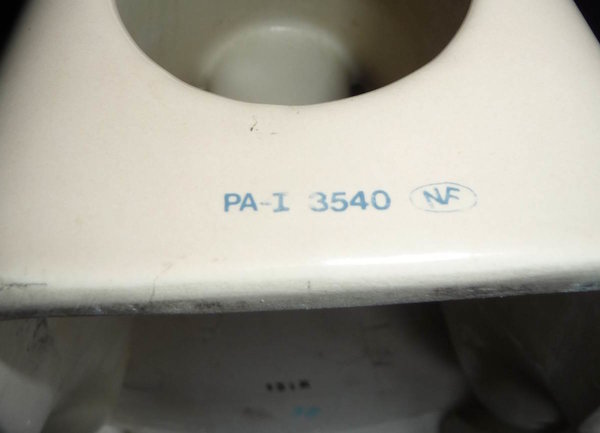 bahamabeige Urinal Novi Boch 601 Zulauf hinten B-Ware (Dellen)